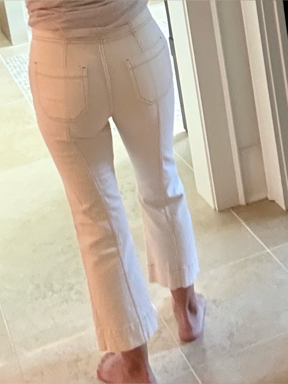 🔥HP🔥Ulla Johnson Ellis Pants, High -Rise, Button-Front Crop Jeans in Cream, Sz 4 - Picture 6 of 7